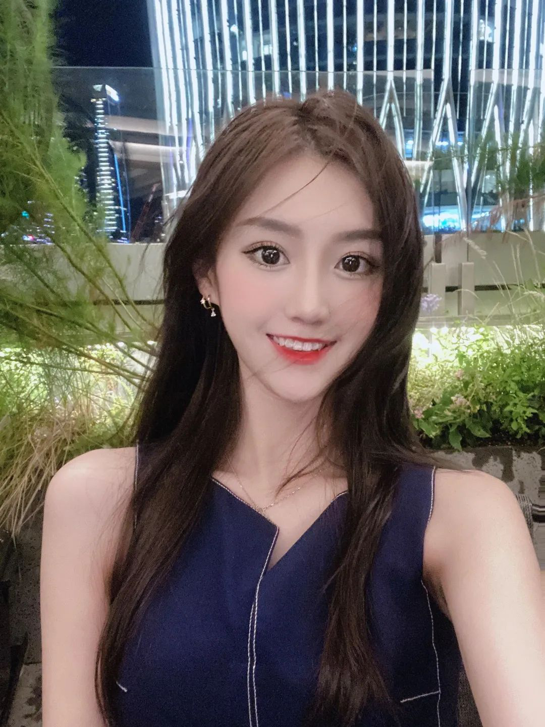 “”